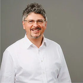 List-Thomas-Roos